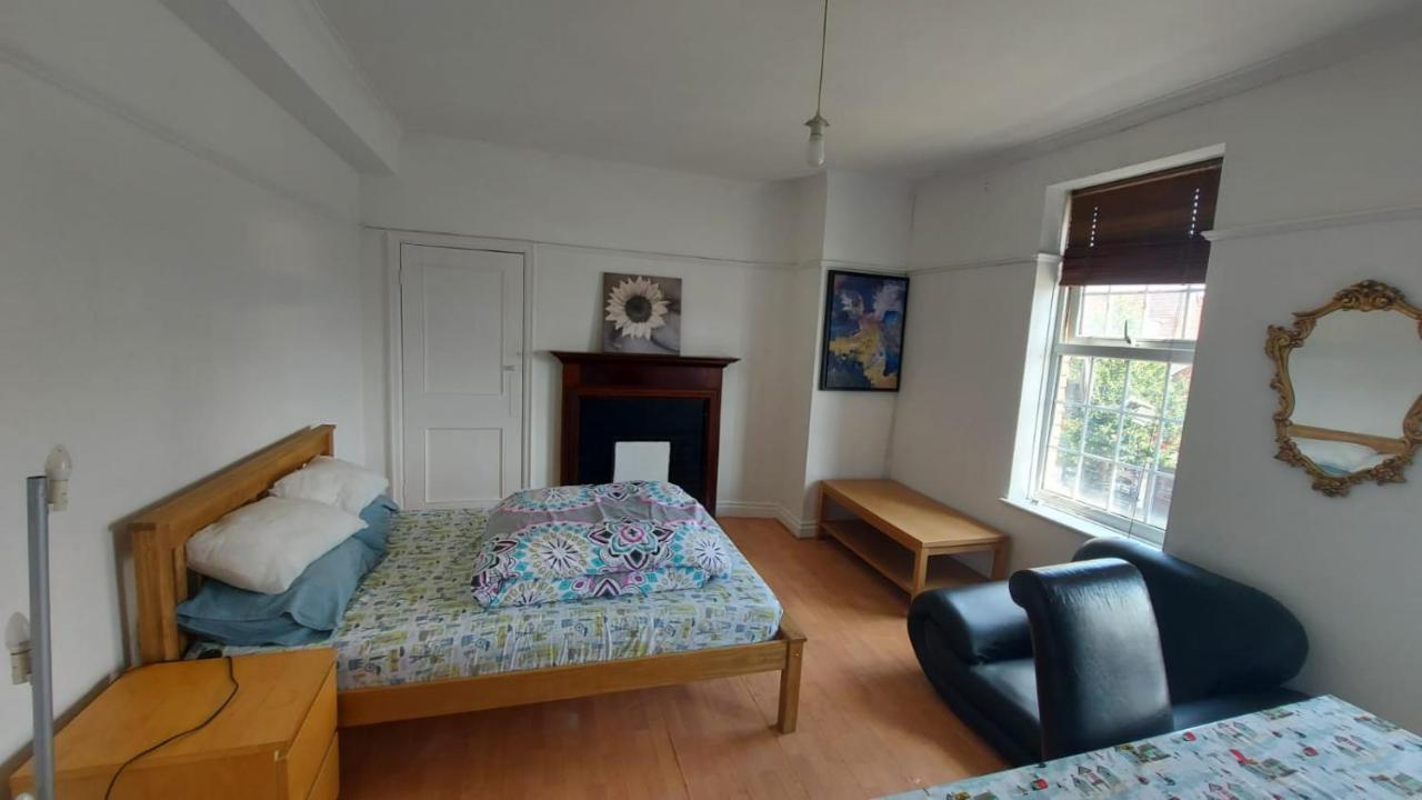London Edgware Station Apartment المظهر الخارجي الصورة