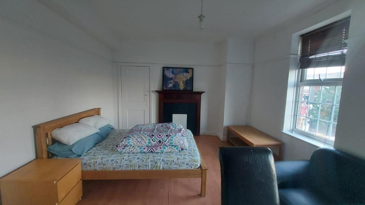 London Edgware Station Apartment المظهر الخارجي الصورة