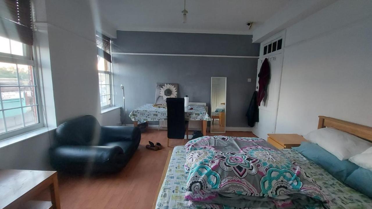 London Edgware Station Apartment المظهر الخارجي الصورة
